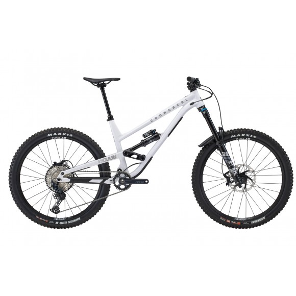 Bicicleta Commencal Clash 27.5" Essential Pure White 2026